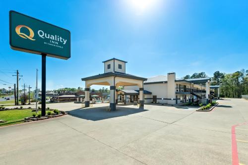 Quality Inn Marshall in Marshall