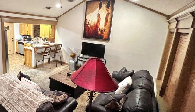 Quiet house in the country - 20 minutes from Canton and Lake Fork!