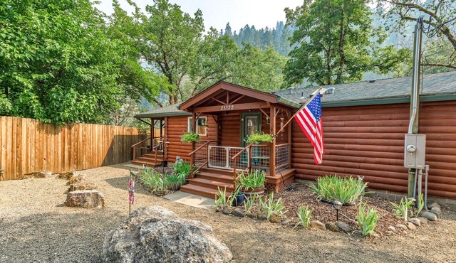 'RIVER HAVEN' is a serene riverside cabin on the Rogue River