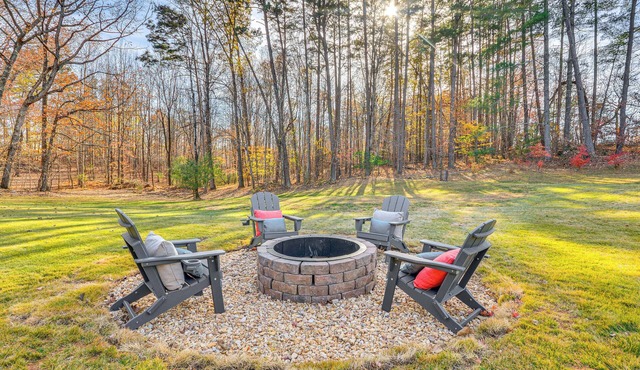 River, Trails & Wine! Extended Escape Near Mt Airy