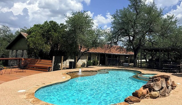 Rustic Compound: House+2 Cabins with Pool & Hot Tub in Dripping Springs