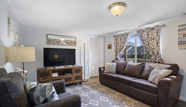 S2 - Cowabunga - Surf Inn - 2 Bed 2 Bath