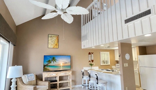 Sand Dollar W208 Affordable Bayfront Getaway!