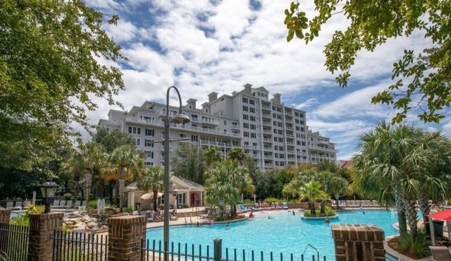 SanDestin Condo Baytowne Wharf with a View