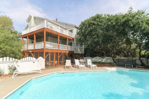 Sandy Drawers - Duck, Tuckahoe, 250 Yards to Beach, Pool, Hot Tub, Community Pool, Tennis