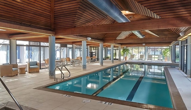 Scenic Views and Modern Comforts! 4 Relaxing Units, Near Aquarium of the Bay in Berkeley