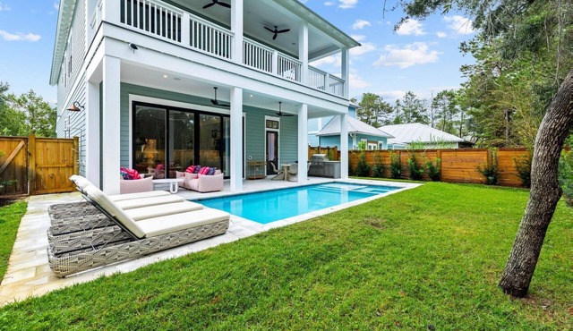 Seacrest Retreat with Wet Bar & Pool