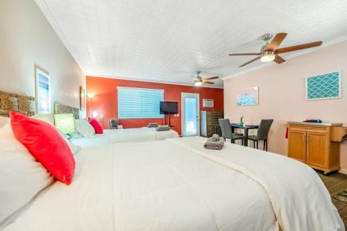 Sequoia Studio with Private Patio in Visalia