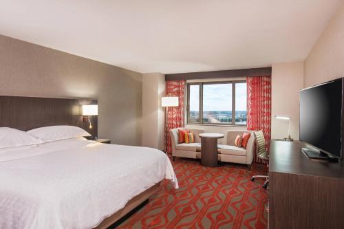 Sheraton Springfield Monarch Place Hotel in Springfield
