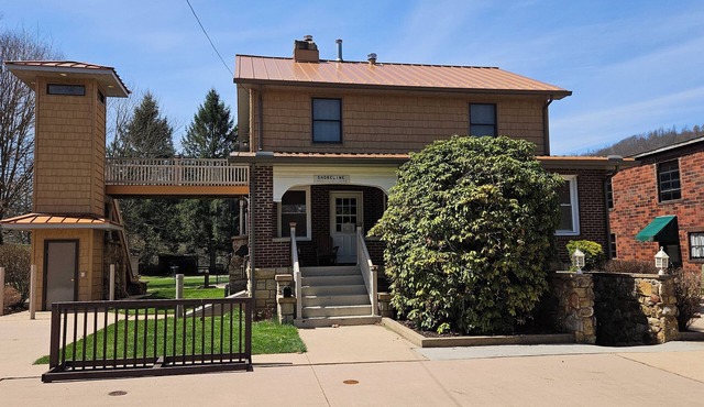 Shoreline Estates - Bungalow
