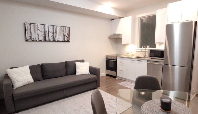 Sleek Gem! Modern Comfort Condo Downtown Langley in Langley