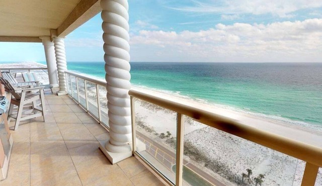Sleeps 14-Stunning Ocean Front Views-Luxury Resort