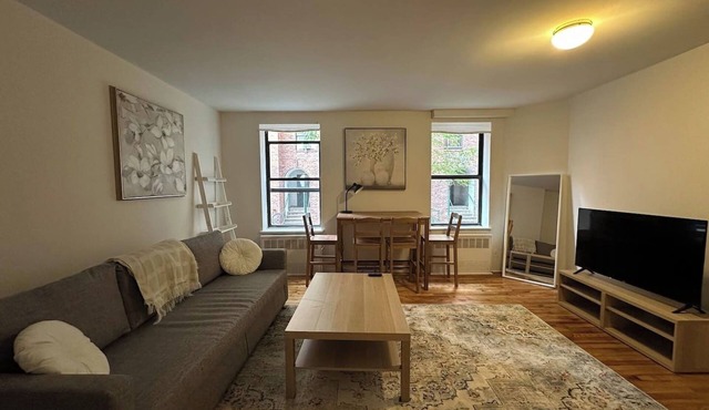 Spacious 2-bedroom in the heart of Fort Greene, Brooklyn in Brooklyn