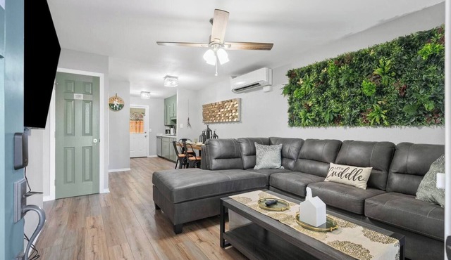 Spacious 2 bedroom townhouse completely remodeled with all the amenities