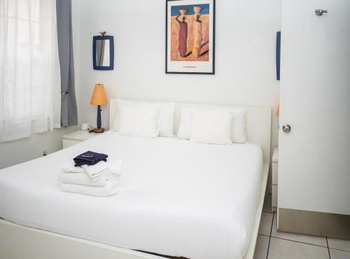 Spacious beach gem Perfect for groups and couples