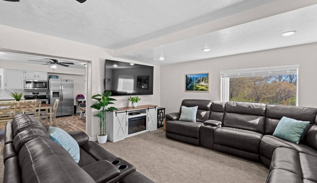 Spacious Bear Lake Retreat!