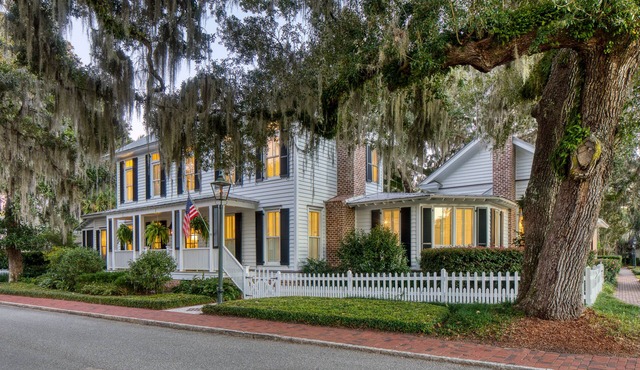 Spacious interiors, iconic Wilson Village location, Dual Living & Dining Rooms in Bluffton