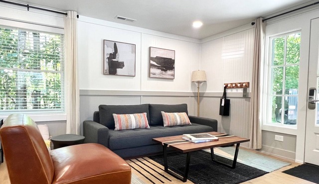 Spacious & Private King Suite in Cashiers Center