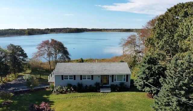 Spectacular waterfront views.