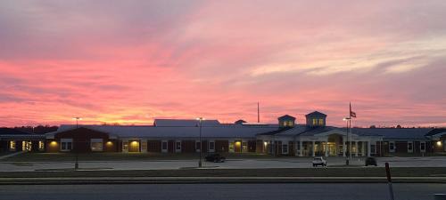 Springdale Home Welcomes You 1