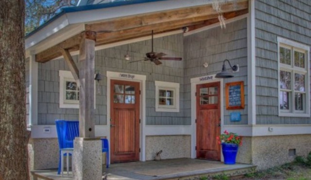 Studio on Intercoastal waterway with dock