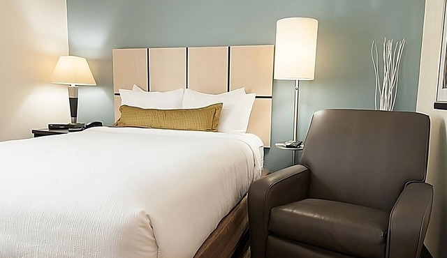 Studio Stay w/Full Kitchen & Easy Access to Disneyland Resort & Grove Dining