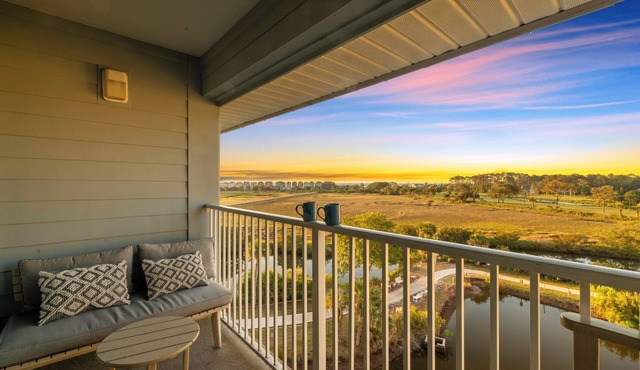 Stunning Ocean & Coastal Views - Resort Amenities-Pools & Private Beach Access!