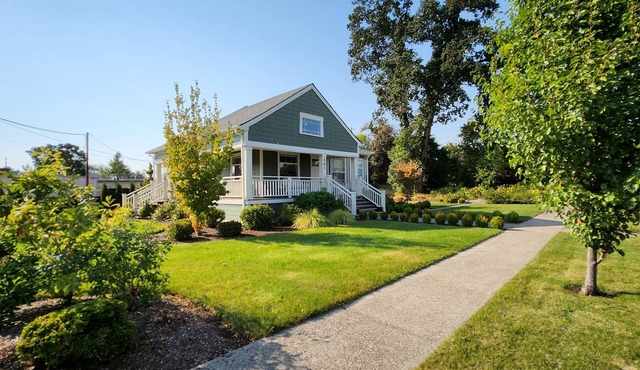 The 1908 Bungalow - 2 Bedroom/1 Bathroom Stayton, OR