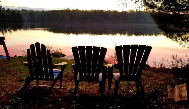 The Birches - Large 3 Bedroom Cottage on Torsey Lake, Mount Vernon ME in Mount Vernon