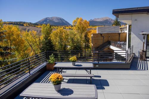 The Block Hotel & Commons in Silverthorne