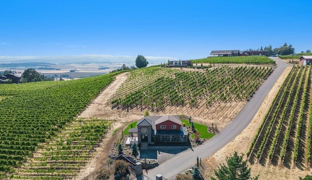 The Gate House at Bryn Mawr Vineyards