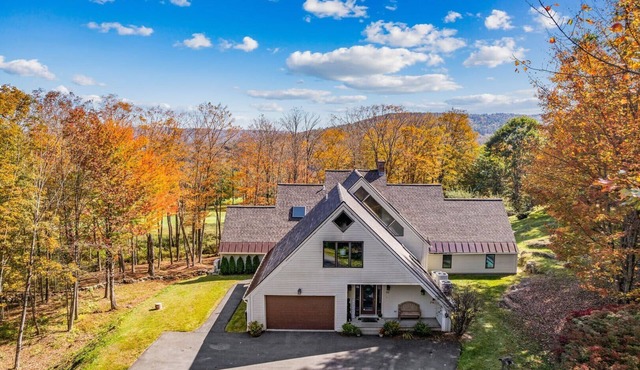The Oasis, 5BR with Pool Table & Golf Course Views