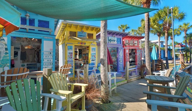 The Salty Dog on 30a: Modern Updates, 1 Minute to the Beach!