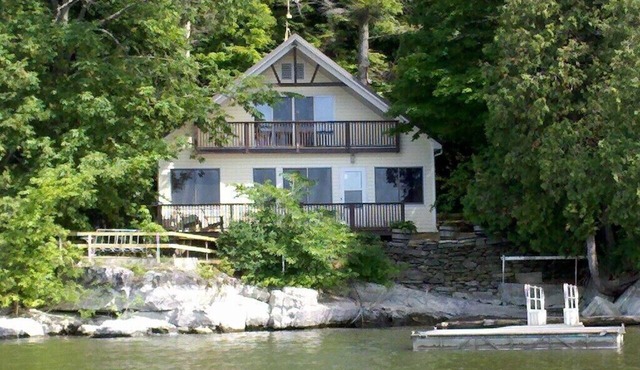 Thisldu for Your Summer Vacation! Private Dock!