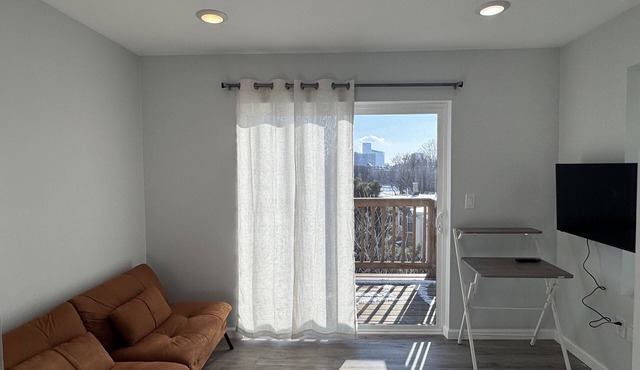 Top Balcony at Brewerytown, Philadelphia 1BR/1Bath HVAC,WIF, HDTV W/D IN UNIT