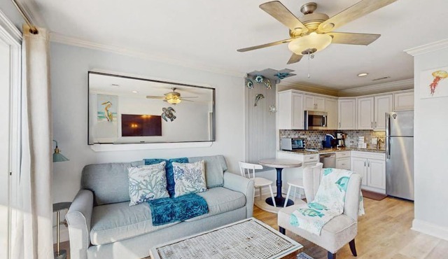 Top Floor Condo with Ocean Views Pool Balcony & WIFI - Walk to Beach