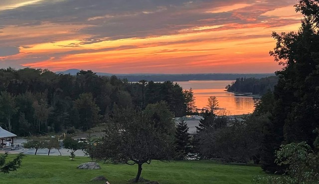 Town Hill Guest House with Sunset, Ocean & Mountain Views near Bar Harbor
