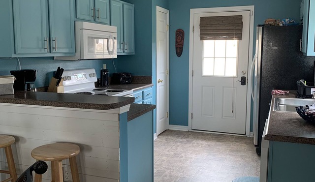Townhome close to beach (sleeps 11)