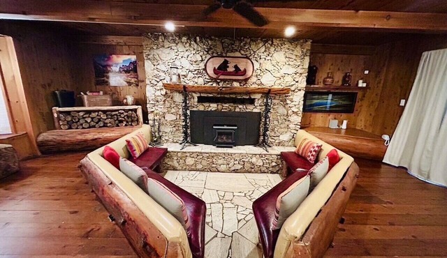 Tripp`s Landing - Pet Friendly - Sleeps 10