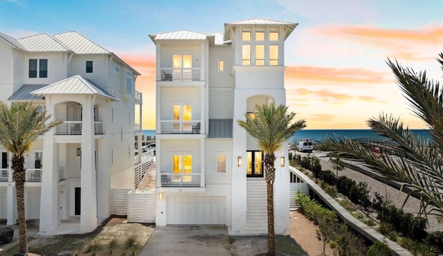 Ultimate 8-Bedroom Getaway for Families & Groups