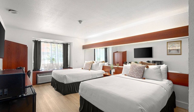 Unique Bentonville Stay – Dog Park, Bike Storage, Espresso Bar. The Block Hotel