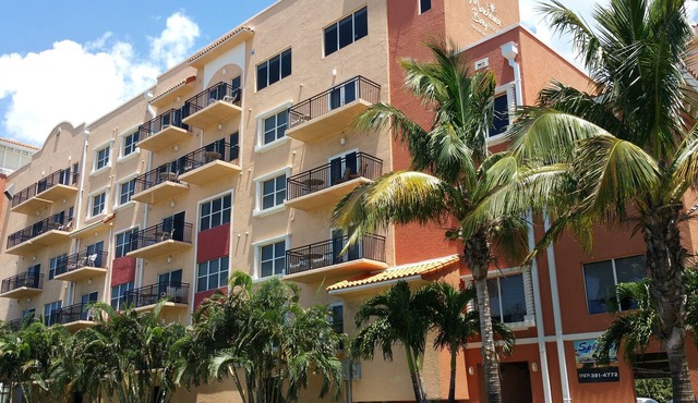 Vacation Location Madeira Bay Resort Unit 407! in Madeira Beach