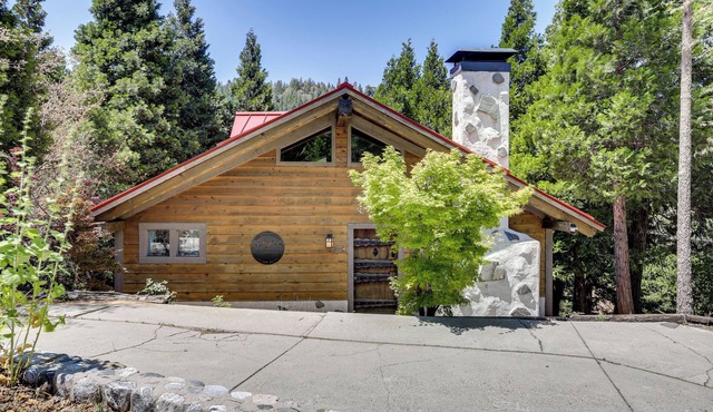 Walk to Lake Gregory: Family Retreat w/Patio!