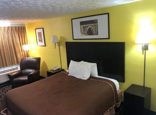 Walton Inn in Monroe