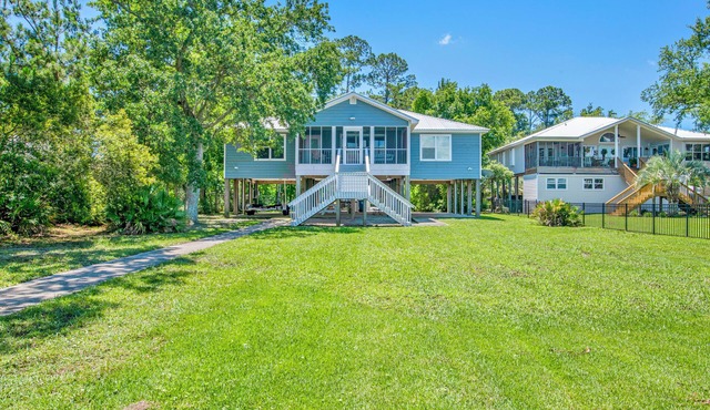 Waterfront Retreat on Wolf Bay | Private Dock | Pet Friendly