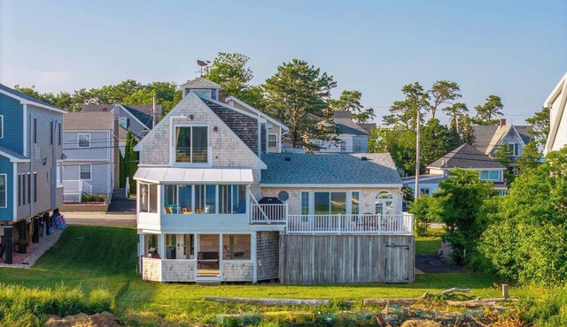 Waterfront - Sauna -Steps To Beach! in Saco