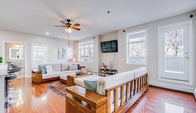 Whyte - 3 Bdrm, 3.5 Bthrm Penthouse |near U of A in Edmonton