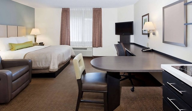Wonderful Stay! Free Parking, Pets Allowed, Short Drive to Betsy Ross House