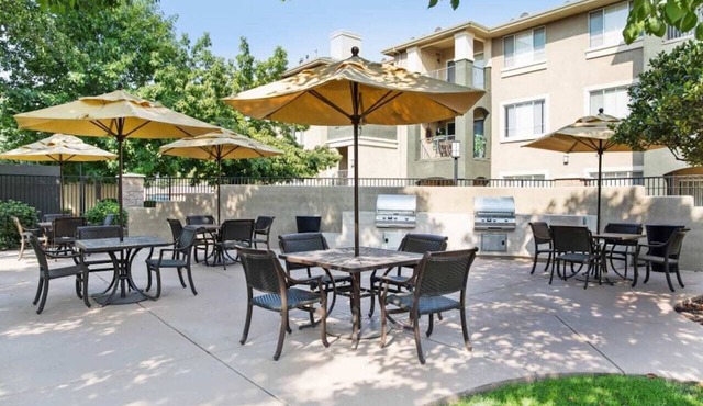 Your Quiet and discrete getaway awaits you Suite Haven Lone tree.