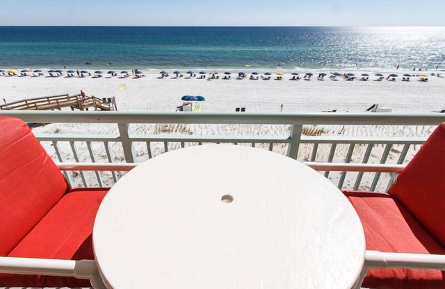 PI 406: Sunset Shores - Take A Look! Perfect Beach Retreat with Beach Service